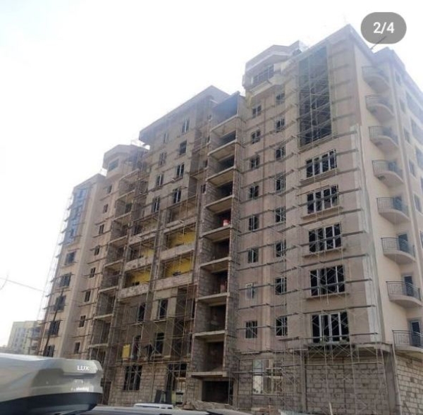 Продаю 4-к квартиру (130 м²) в Бишкеке