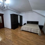 Продаю 5-к квартиру (270 м²) в Бишкеке