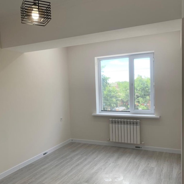 Продаю 1-к квартиру (53 м²) в Бишкеке