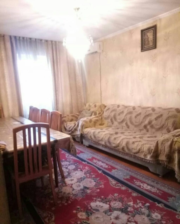 Продаю 3-к квартиру (68 м²) в Бишкеке