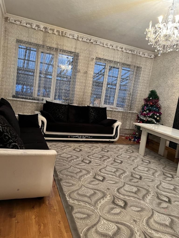 Продаю 5-к дом (270 м²) в Бишкеке