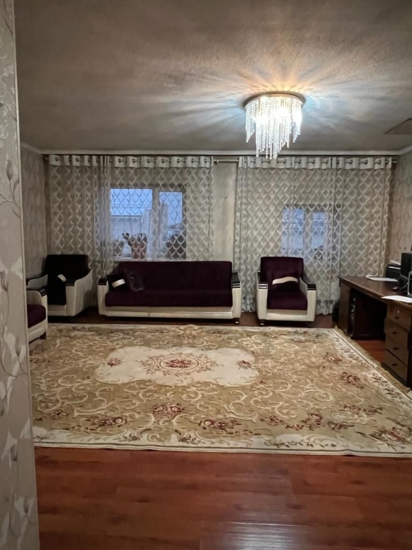 Продаю 5-к дом (270 м²) в Бишкеке