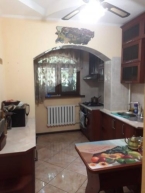 Продаю 3-к квартиру (90 м²) в Бишкеке