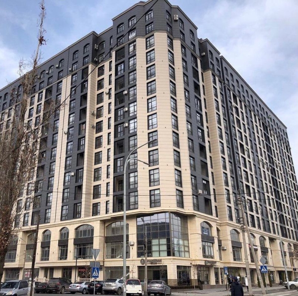 Продаю 3-к квартиру (130 м²) в Бишкеке