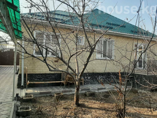 Продаю 4-к дом (125 м²) в Бишкеке