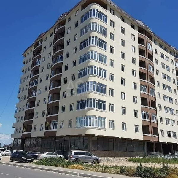 Продаю 2-к квартиру (75 м²) в Бишкеке