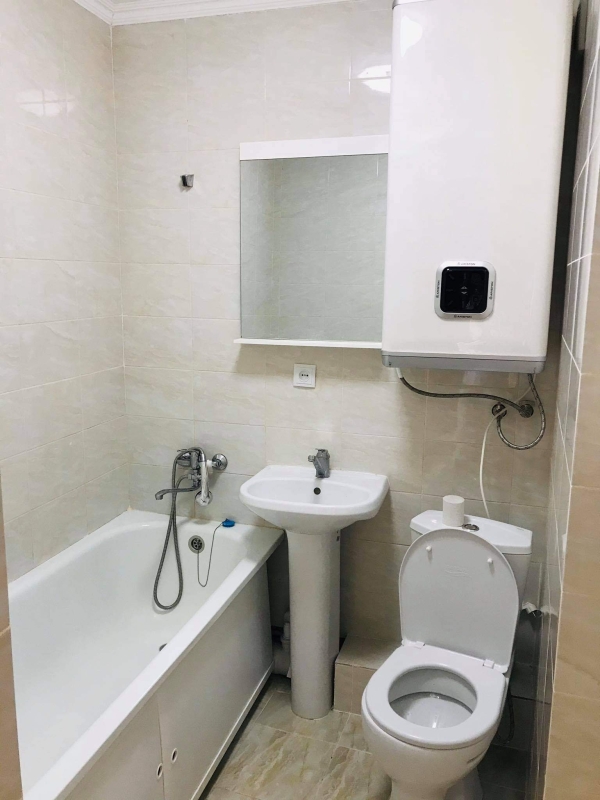 Продаю 2-к квартиру (75 м²) в Бишкеке