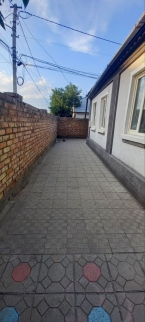 Продаю 4-к дом (109 м²) в Бишкеке