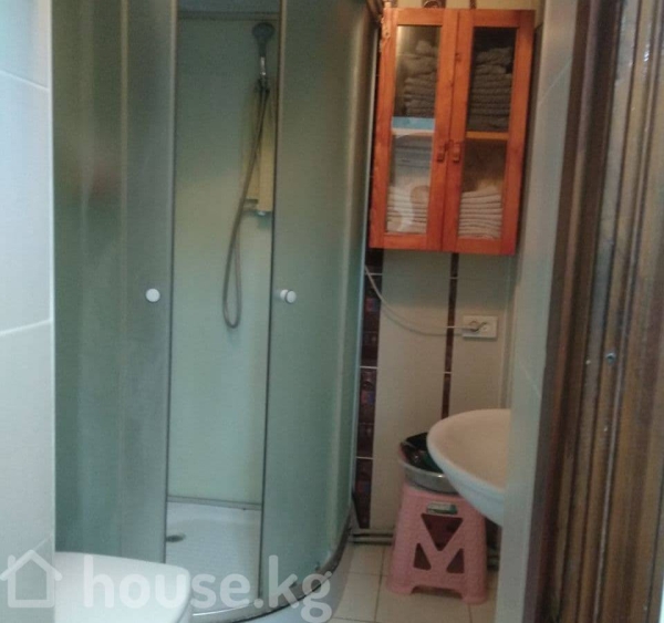 Продаю 3-к дом (88 м²) в Бишкеке