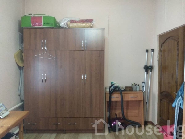 Продаю 3-к дом (88 м²) в Бишкеке