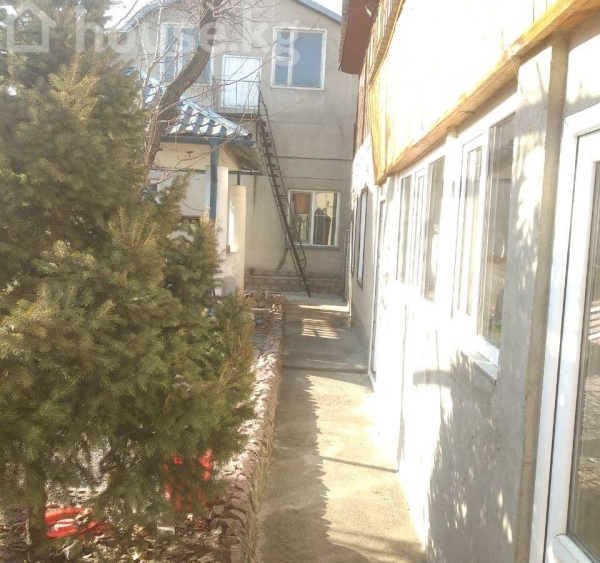 Продаю 3-к дом (88 м²) в Бишкеке