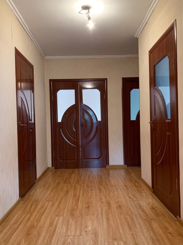 Продаю 3-к дом (79 м²) в Бишкеке