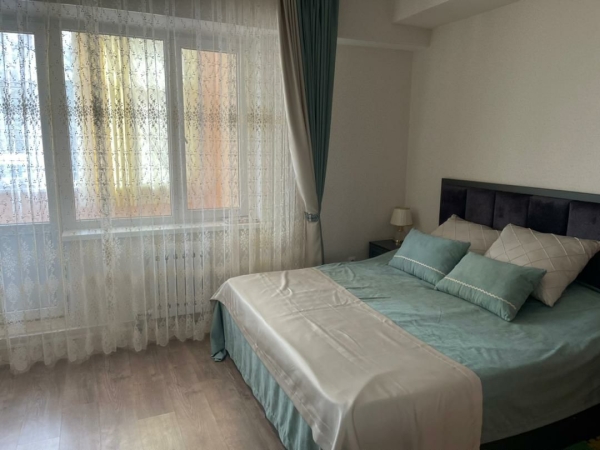 Продаю 2-к квартиру (83 м²) в Бишкеке