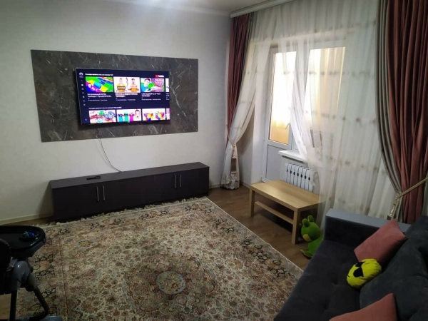 Продаю 2-к квартиру (83 м²) в Бишкеке