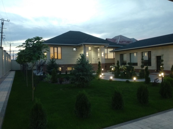 Продаю 8-к дом (385 м²) в Бишкеке