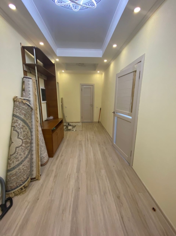 Продаю 2-к квартиру (70 м²) в Бишкеке