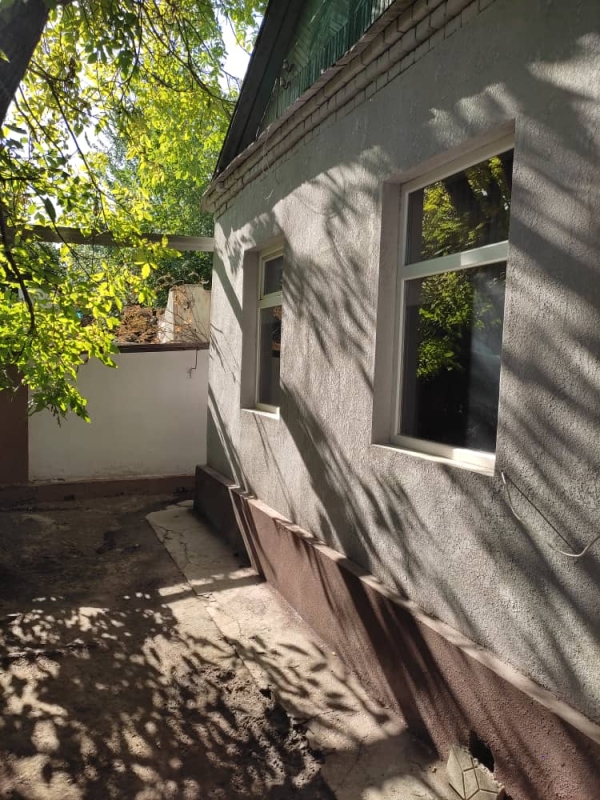 Продаю 3-к дом (61 м²) в Бишкеке