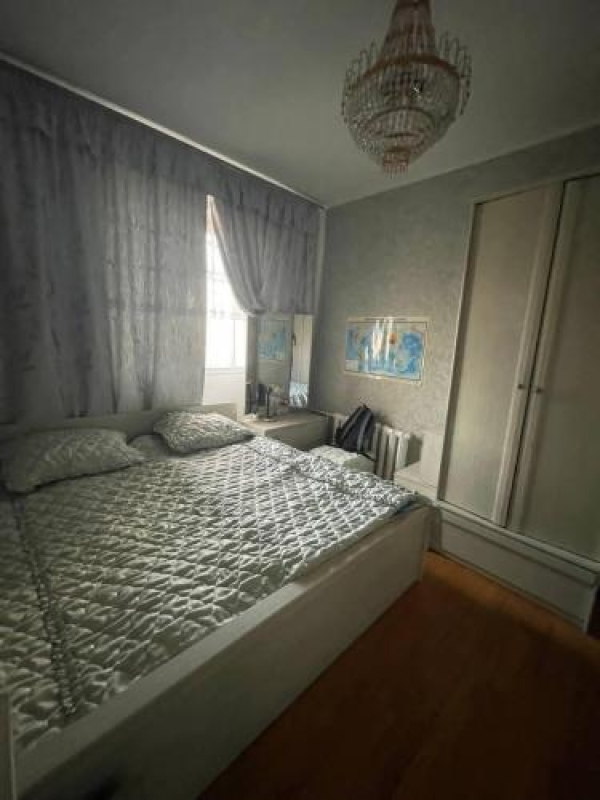 Продаю 3-к квартиру (65 м²) в Бишкеке