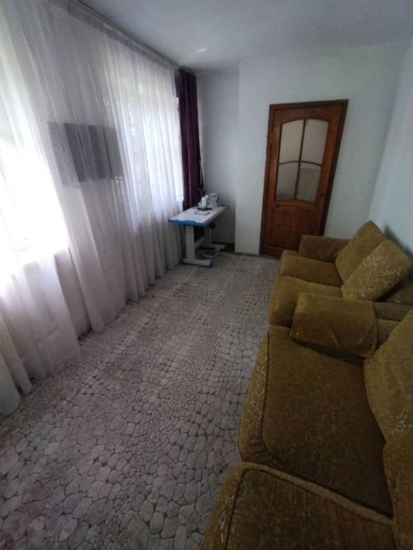 Продаю 1-к квартиру (43 м²) в Бишкеке
