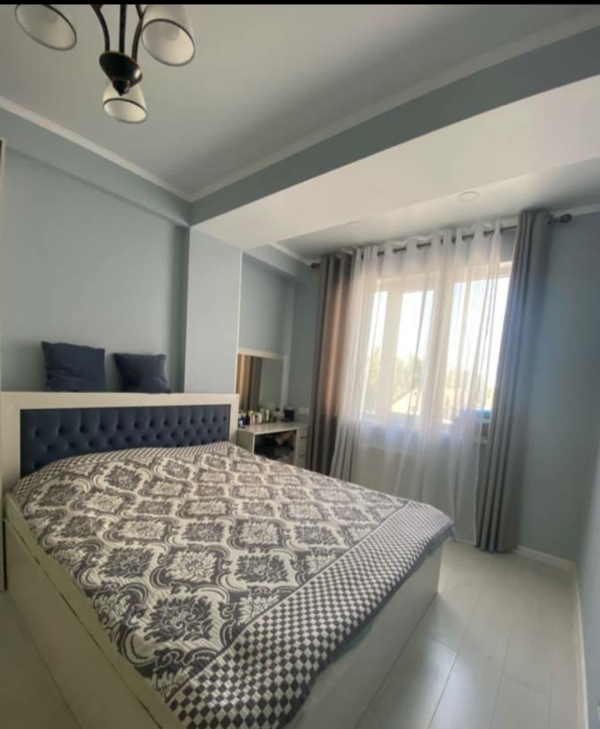 Продаю 2-к квартиру (64 м²) в Бишкеке