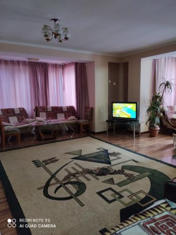 Продаю 3-к коттедж (200 м²) в Чолпон-Ате