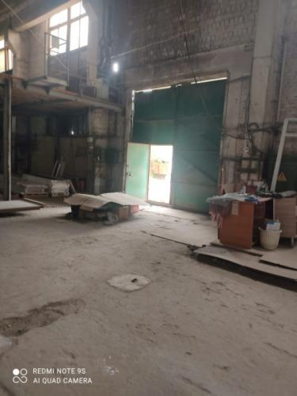 Продаю 2-к помещение (550 м²) в Бишкеке
