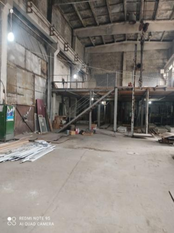 Продаю 2-к помещение (550 м²) в Бишкеке