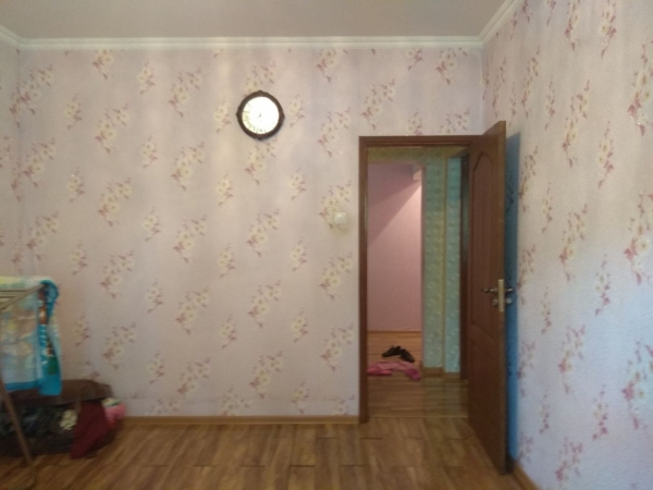 Продаю 5-к квартиру (100 м²) в Бишкеке