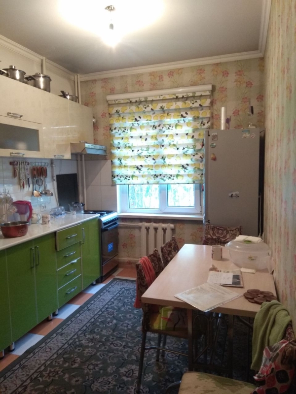 Продаю 5-к квартиру (100 м²) в Бишкеке