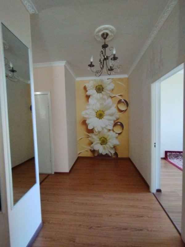 Продаю 6-к квартиру (213 м²) в Бишкеке