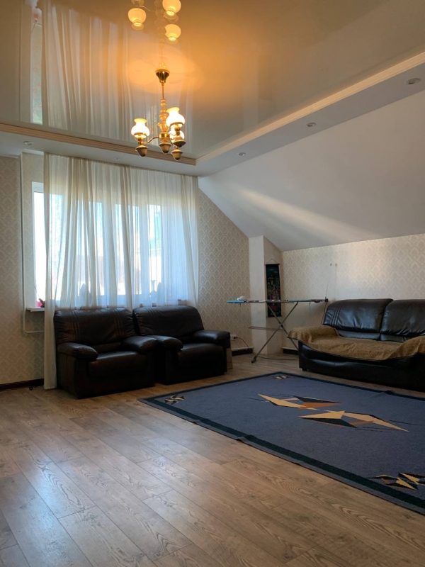 Сдаю 6-к дом (176 м²) в Бишкеке