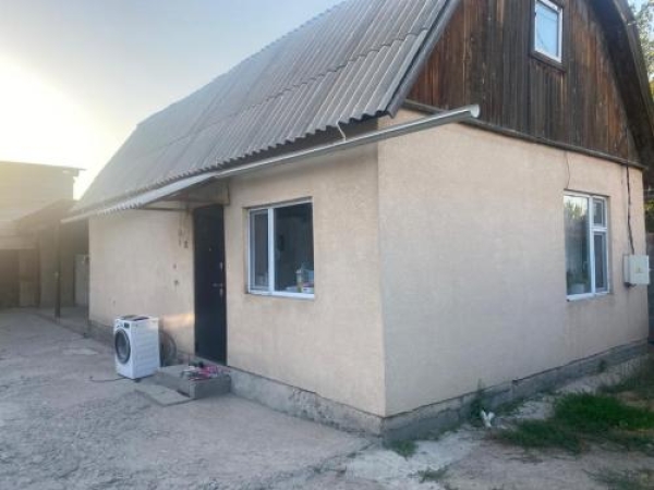 Продаю 2-к дом (60 м²) в Бишкеке