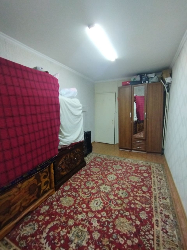 Продаю 3-к квартиру (58 м²) в Бишкеке