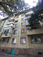 Продаю 3-к квартиру (58 м²) в Бишкеке