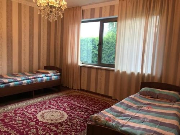 Сдаю 3-к коттедж (200 м²) в Чолпон-Ате