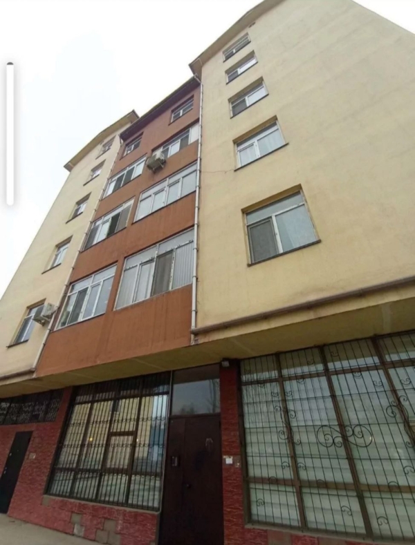 Продаю 4-к квартиру (110 м²) в Бишкеке