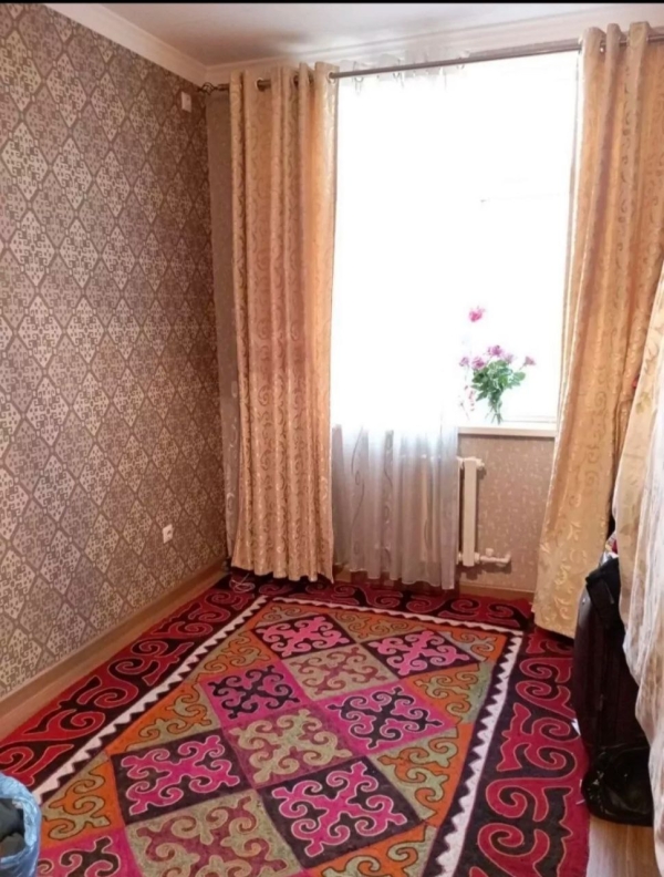 Продаю 4-к квартиру (110 м²) в Бишкеке