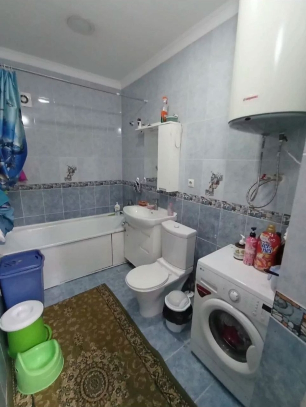 Продаю 4-к квартиру (110 м²) в Бишкеке