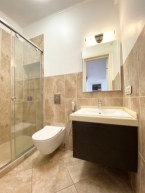 Продаю 4-к квартиру (185 м²) в Бишкеке