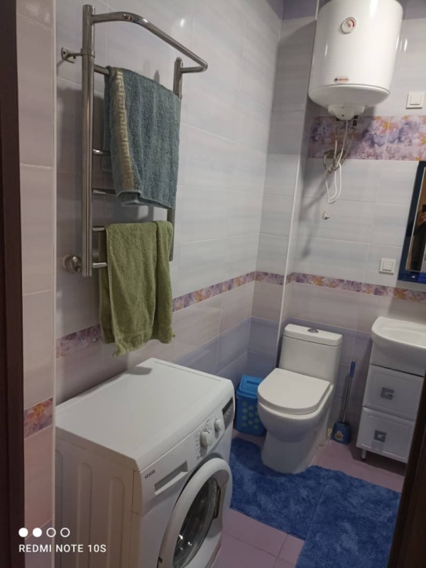 Сдаю 3-к квартиру (100 м²) в Бишкеке