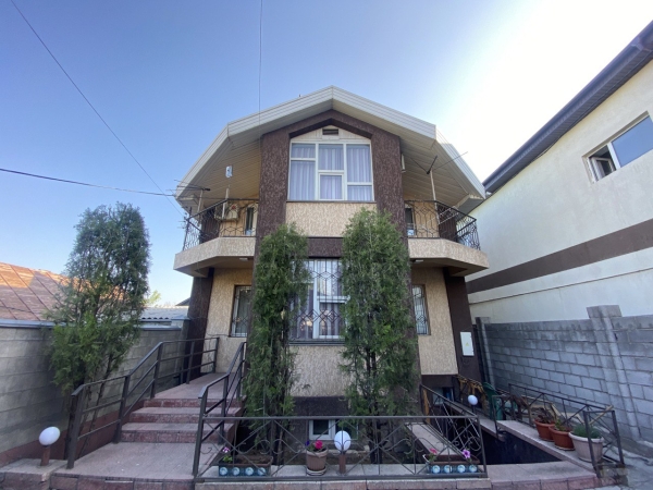 Продаю 5-к дом (138 м²) в Бишкеке