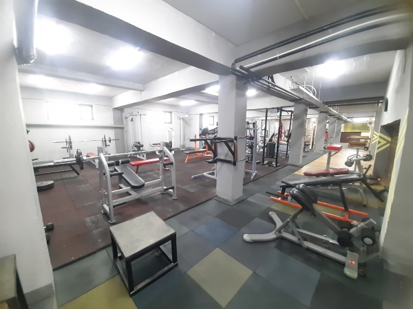Продаю 1-к помещение (310 м²) в Бишкеке