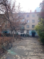 Продаю 2-к квартиру (43 м²) в Бишкеке