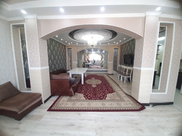 Сдаю 4-к квартиру (176 м²) в Бишкеке