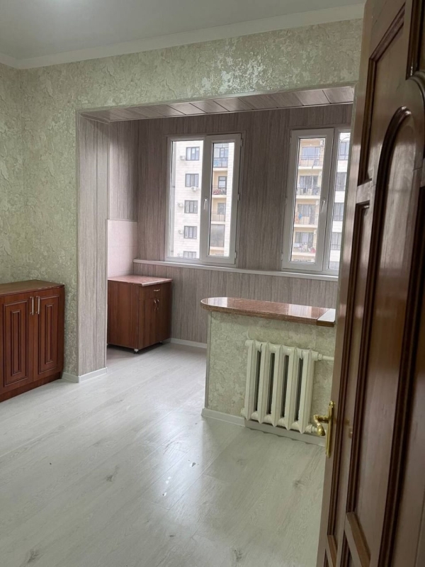 Продаю 1-к квартиру (45 м²) в Бишкеке