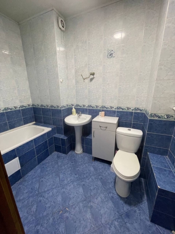 Продаю 1-к квартиру (45 м²) в Бишкеке