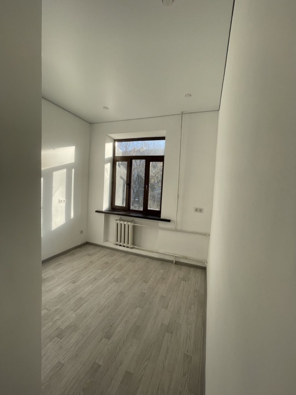 Продаю 2-к квартиру (47 м²) в Бишкеке