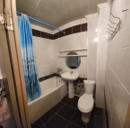 Продаю 2-к квартиру (45 м²) в Бишкеке