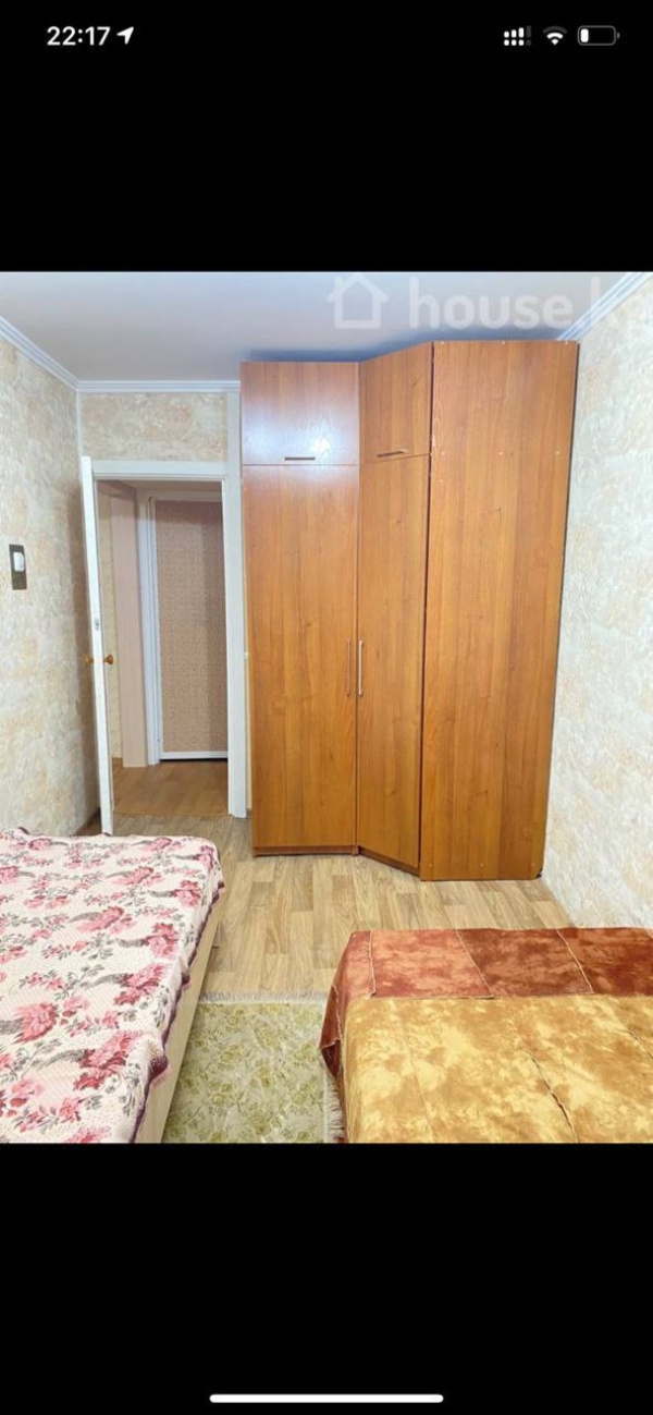 Продаю 3-к квартиру (58 м²) в Бишкеке