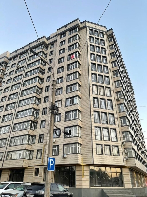 Продаю 2-к квартиру (64 м²) в Бишкеке